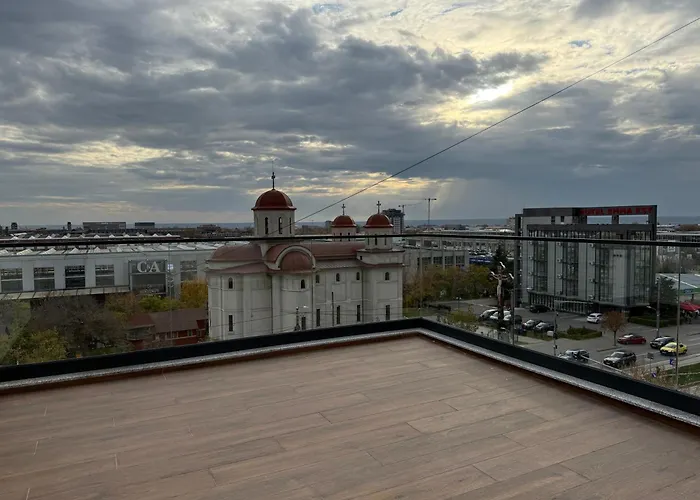 The Sun Building Rooftop Apartament